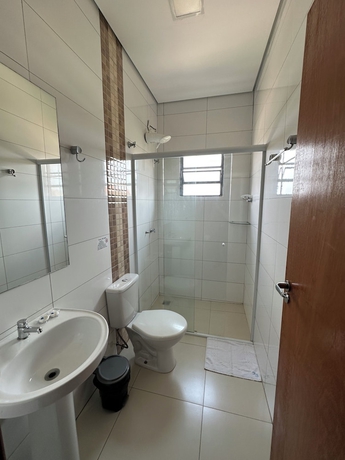 Imagen de la habitación del Hotel Shafira. Foto 10