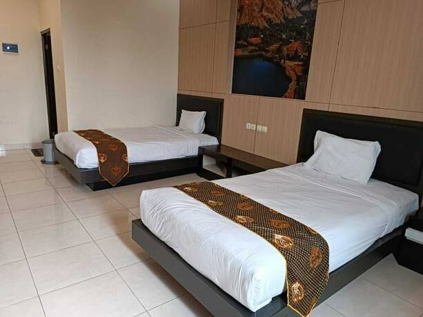 Imagen de la habitación del Hotel Shafira Yogyakarta. Foto 17