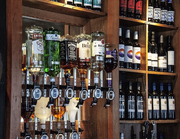 Imagen del bar/restaurante del Hotel Shah of Persia, Poole by Marston\'s Inns. Foto 7