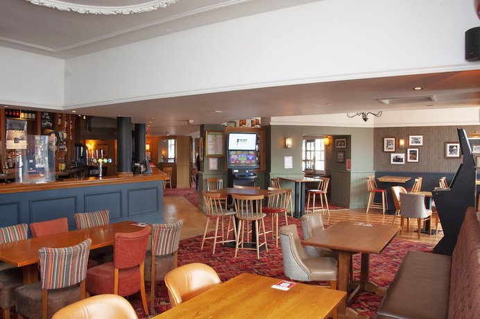 Imagen del bar/restaurante del Hotel Shah of Persia, Poole by Marston\'s Inns. Foto 12