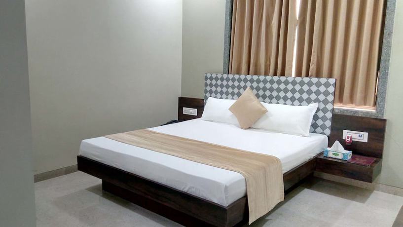 Imagen de la habitación del Hotel Shahi Darbar. Foto 8