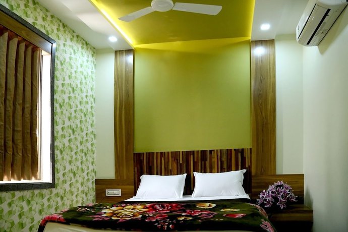 Imagen de la habitación del Hotel Shahi Darbar. Foto 10