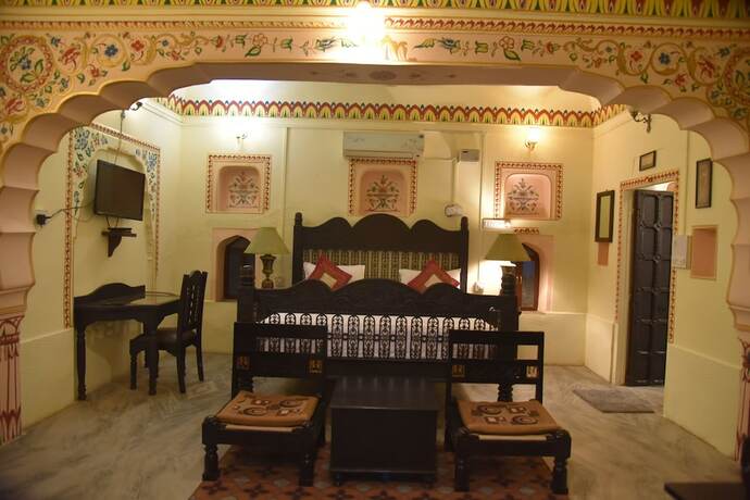 Imagen de la habitación del Hotel Shahi Palace. Foto 22