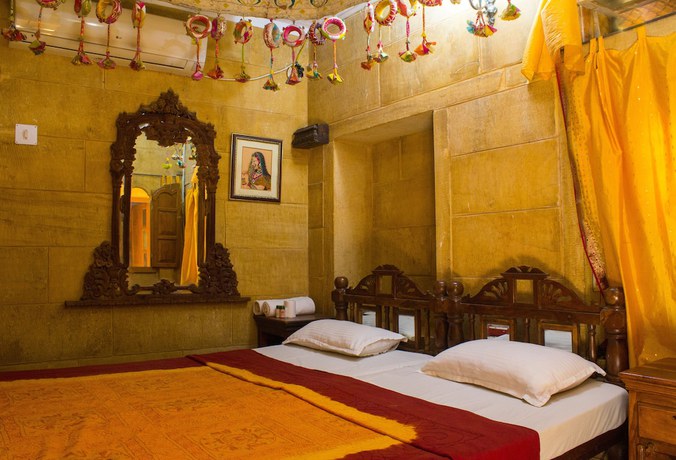 Imagen de la habitación del Hotel Shahi Palace, JAISALMER. Foto 3