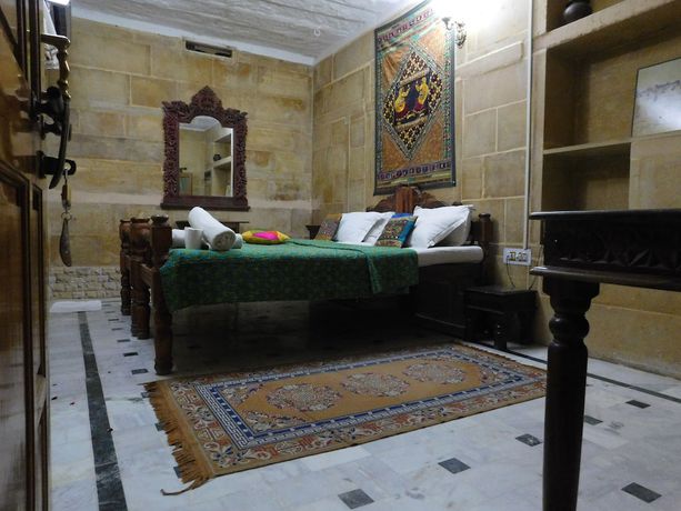 Imagen de la habitación del Hotel Shahi Palace, JAISALMER. Foto 14