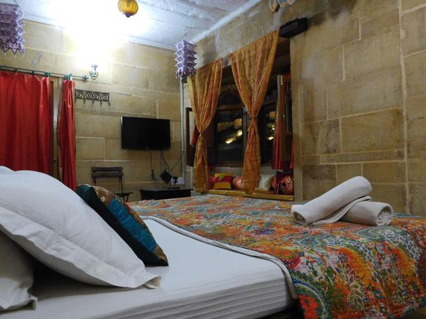 Imagen de la habitación del Hotel Shahi Palace, JAISALMER. Foto 17