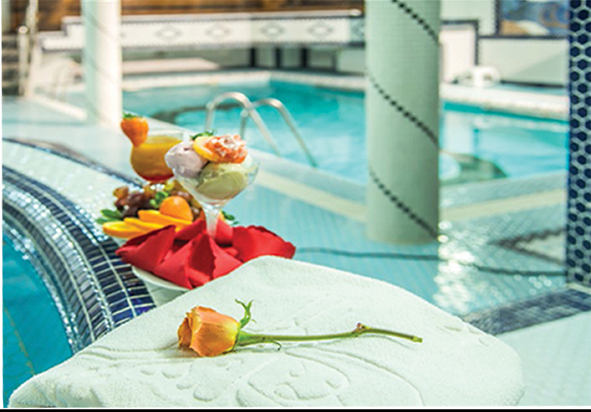 Imagen de la piscina del Hotel Shahr Tehran. Foto 24