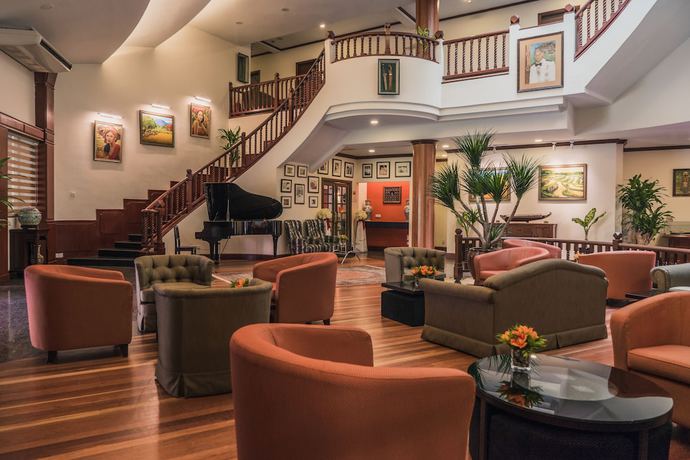 Imagen del bar/restaurante del Hotel Shah's Village Hotel. Foto 3
