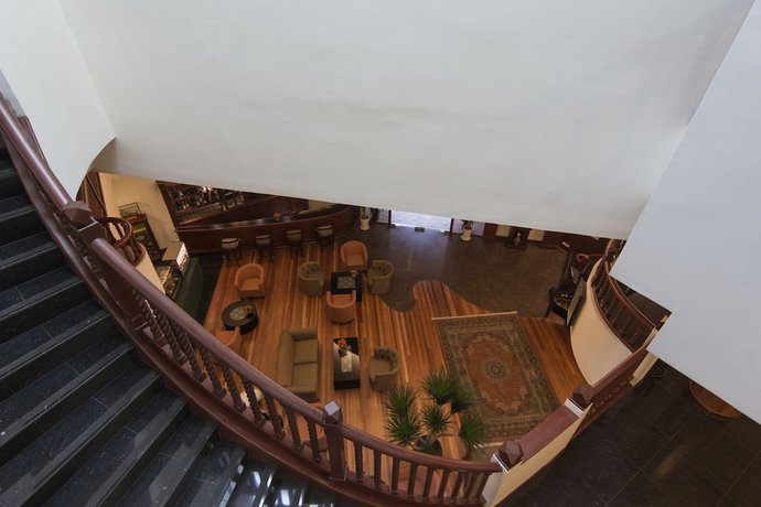 Imagen de los interiores del Hotel Shah's Village Hotel. Foto 18