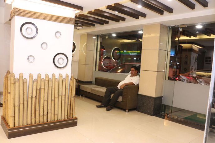 Imagen de los interiores del Hotel Shalimar Deluxe, Bhopal. Foto 17