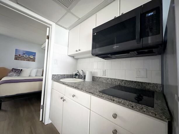 Imagen de la habitación del Hotel Shalimar Resort. Foto 20