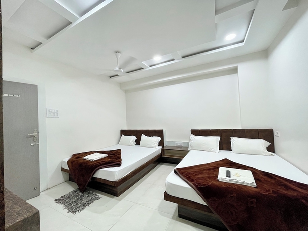 Imagen de la habitación del Hotel Shalimar-near Rail Station andTemple. Foto 5