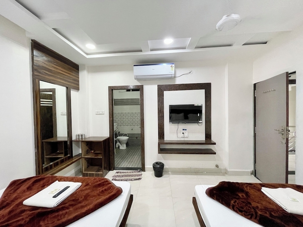 Imagen de la habitación del Hotel Shalimar-near Rail Station andTemple. Foto 6