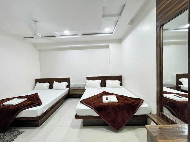 Imagen de la habitación del Hotel Shalimar-near Rail Station andTemple. Foto 10