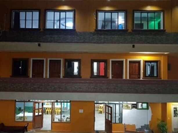 Imagen general del Hotel Shalom Guest House And Resto Bar. Foto 4