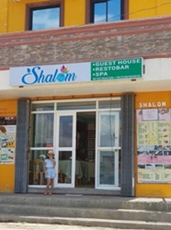 Imagen general del Hotel Shalom Guest House And Resto Bar. Foto 6