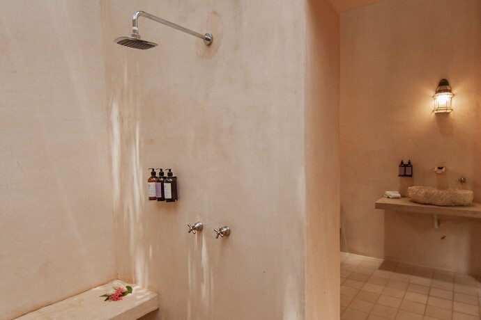 Imagen de la habitación del Hotel Shambalant&eacute;. Foto 16