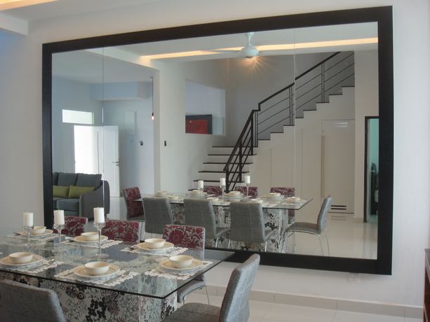 Imagen del bar/restaurante del Hotel Shamrock Beach Villas Penang Seaview. Foto 3