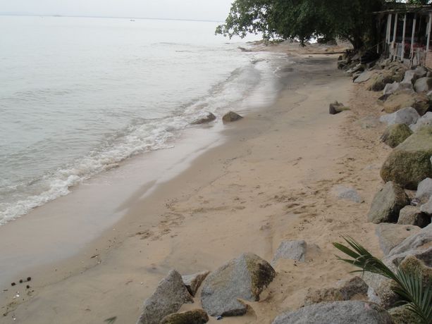 Imagen de los exteriores del Hotel Shamrock Beach Villas Penang Seaview. Foto 14