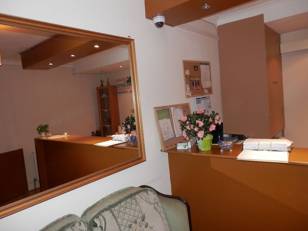 Imagen de los interiores del Hotel Shamrock Guest House, Gravesham. Foto 15