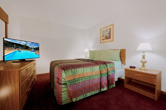 Imagen de la habitación del Hotel Shamrock Motel, Wisconsin Dells. Foto 10