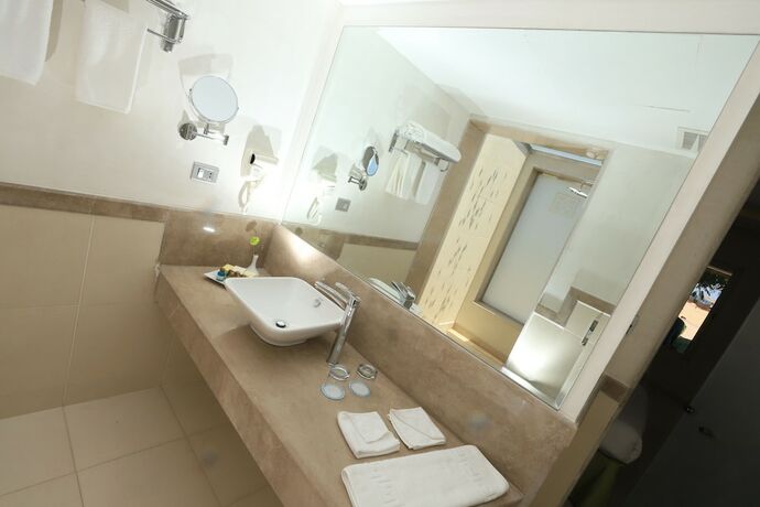 Imagen de la habitación del Hotel Shams Lodge Water Sport Resort. Foto 21