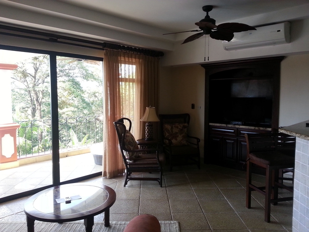 Imagen de los interiores del Hotel Shana By The Beach Manuel Antonio. Foto 10