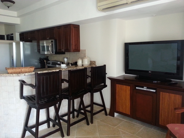 Imagen de los interiores del Hotel Shana By The Beach Manuel Antonio. Foto 14