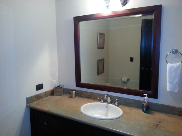 Imagen de la habitación del Hotel Shana By The Beach Manuel Antonio. Foto 6