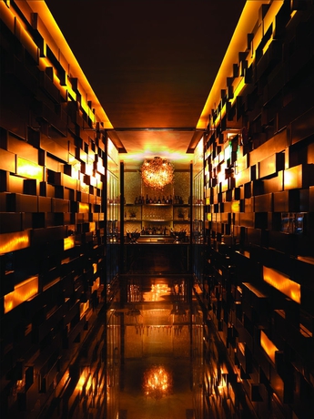 Imagen del bar/restaurante del Hotel Shanghai Baixia Pagoda. Foto 3