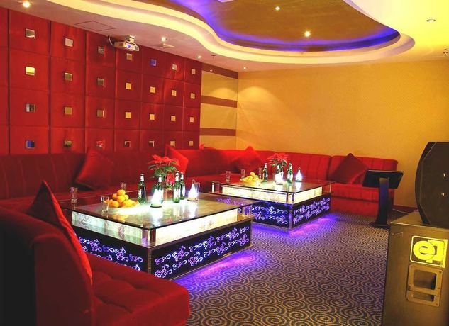 Imagen de los interiores del Hotel Shanghai Binjiang Entertainment Center. Foto 15