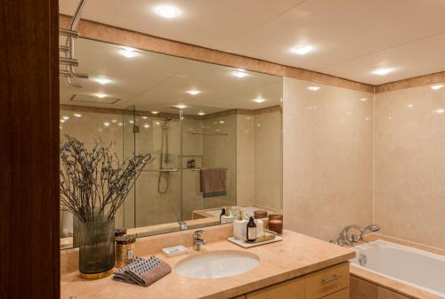 Imagen general del Hotel Shanghai Centre Serviced Apartment. Foto 4