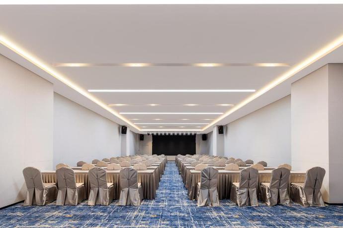 Imagen de los interiores del Hotel Shanghai Hongqiao Heyitang. Foto 15