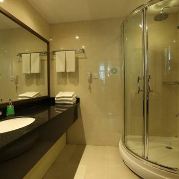 Imagen de la habitación del Hotel Shanghai Hongqiao Huangxin International. Foto 10