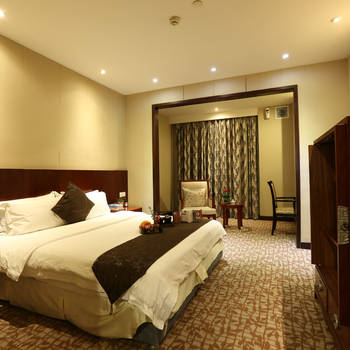 Imagen de la habitación del Hotel Shanghai Hongqiao Huangxin International. Foto 12