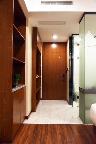 Imagen de la habitación del Hotel Shanghai Linyin Holiday. Foto 6