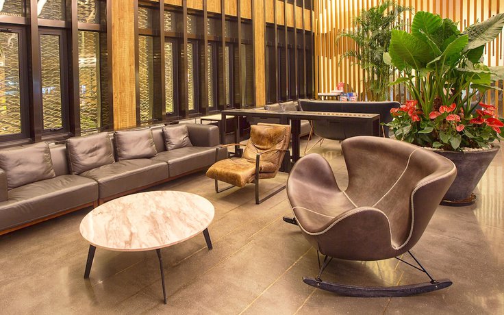 Imagen de los interiores del Hotel Shanghai Linyin Holiday. Foto 20