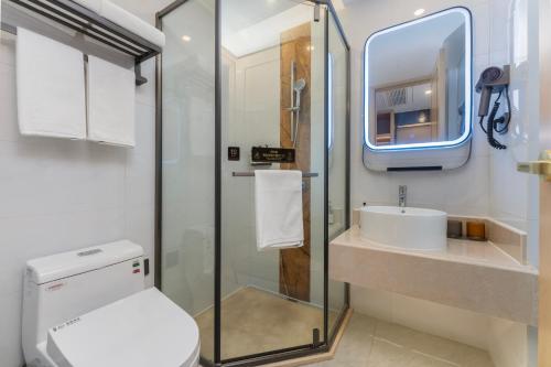 Imagen general del Hotel Shanghai Manhua-Provides free shuttle service to Disneyland. Foto 13