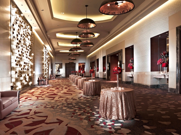 Imagen de los interiores del Hotel Shanghai Marriott Hongqiao. Foto 12