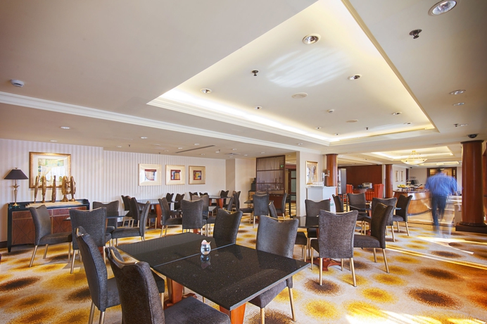 Imagen de la habitación del Hotel Shanghai Marriott Hongqiao. Foto 7