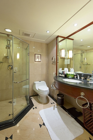 Imagen de la habitación del Hotel Shanghai Marriott Hongqiao. Foto 10