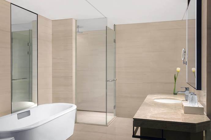 Imagen de la habitación del Hotel Shanghai Marriott Hotel Kangqiao. Foto 3