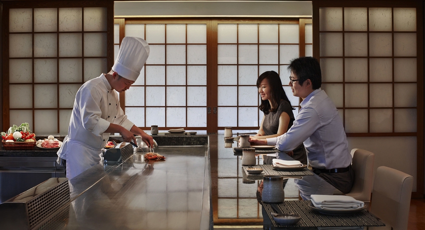 Imagen del bar/restaurante del Hotel Shanghai Marriott Parkview. Foto 4