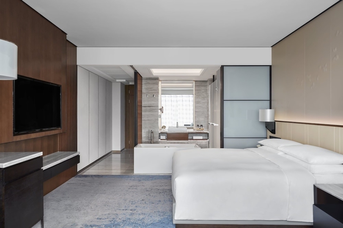 Imagen de la habitación del Hotel Shanghai Marriott Pudong South. Foto 15