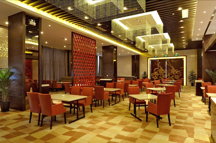Imagen del bar/restaurante del Hotel Shanghai Paradise. Foto 3
