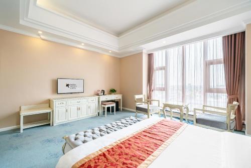 Imagen de la habitación del Hotel Shanghai Pudong Airport Resort Licheng Ruixuan. Foto 18