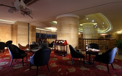 Imagen del bar/restaurante del Hotel Shanghai Puxi New Century Hotel. Foto 2