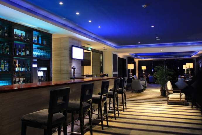 Imagen del bar/restaurante del Hotel Shanghai Sheshan Oriental - Handwritten Collection. Foto 3