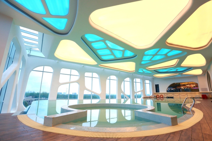 Imagen de la piscina del Hotel Shanghai Ship. Foto 26