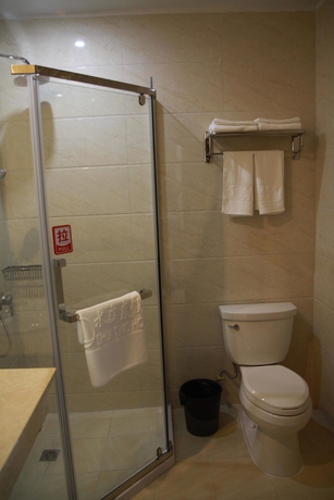 Imagen de la habitación del Hotel Shanghai Shuiting Holiday Resort. Foto 12